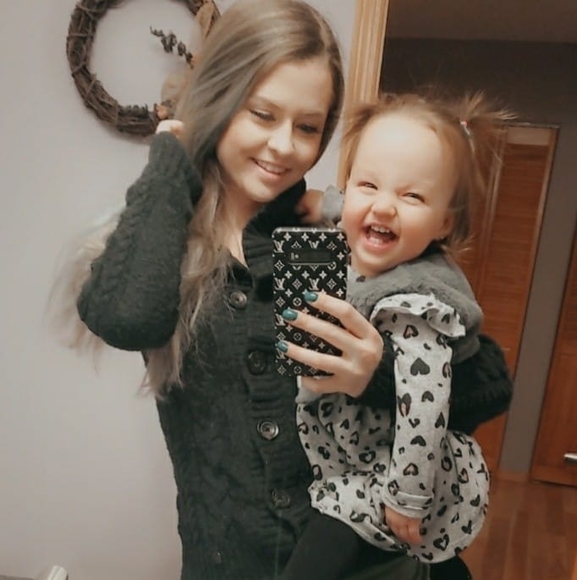 Meet your Posher, Hailey - Picture 1 of 1